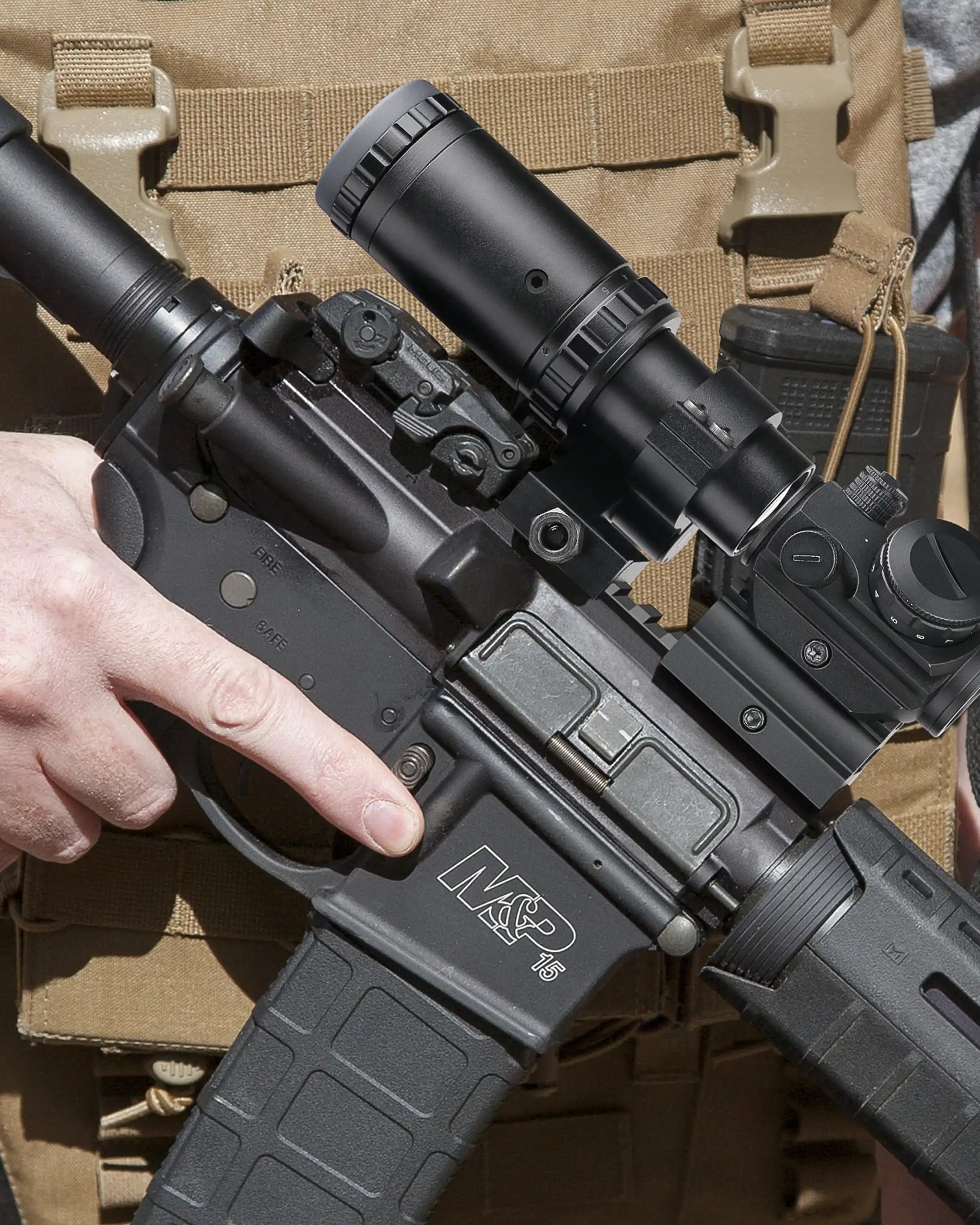 Feyachi M37 1.5X - 5X Red Dot Magnifier Focus Adjustment Optical Magnifier with Flip to Side Mount, Black